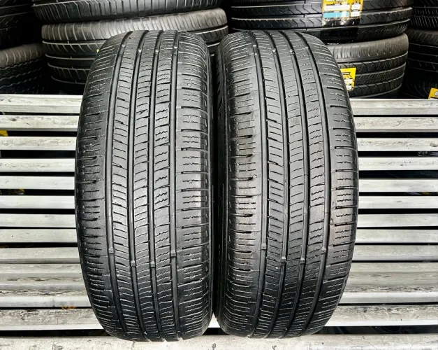 Par de Pneus 205/60/16 Prinx Hicity HH2 / Pneu 205/60R16