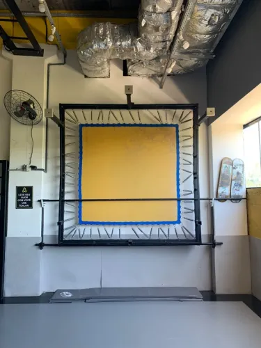 Cama elástica profissional retrátil Rampazo Esportes
