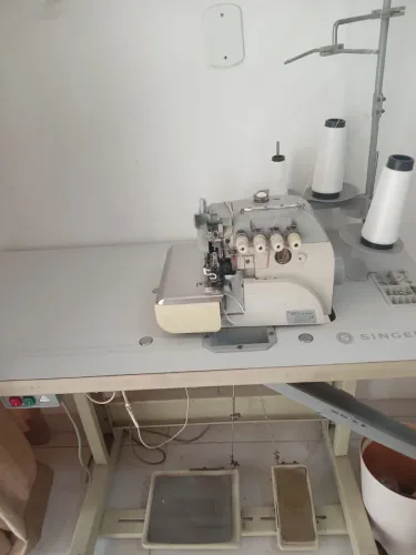 Overlok industrial profissional