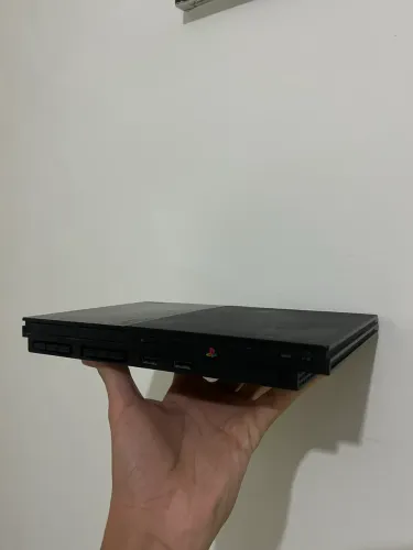 Playstation 2 com 2 controles