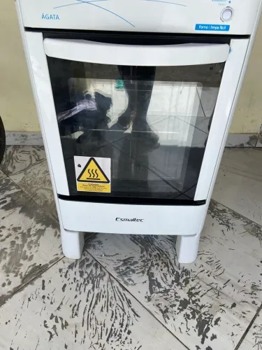 Vende-se fogão semi novo