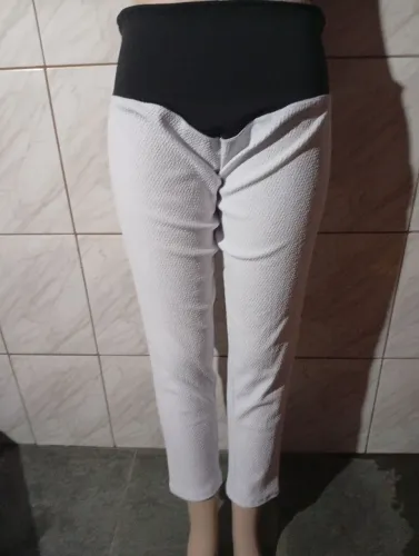 Calça branca feminina