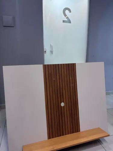 Kit mesa de estudos mais painel para televisão 