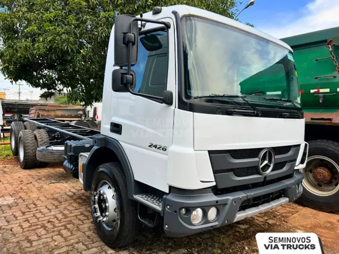 Caminhão Truck Para Baú Mercedes-benz Atego 2426 6x2 2022 | Caminhão truck no chassi