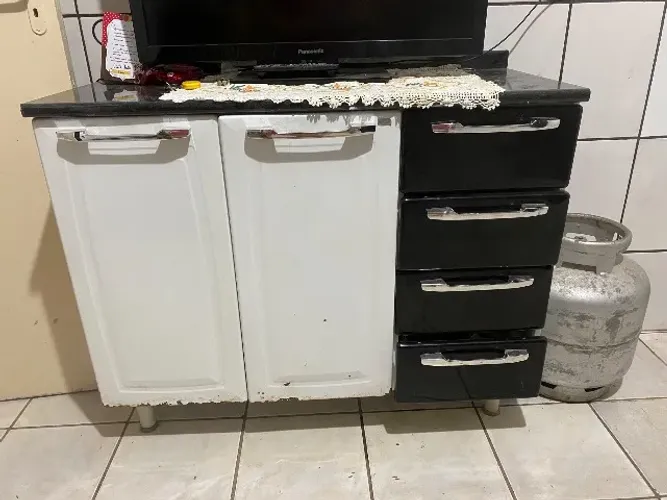 Vendo armário com bancada