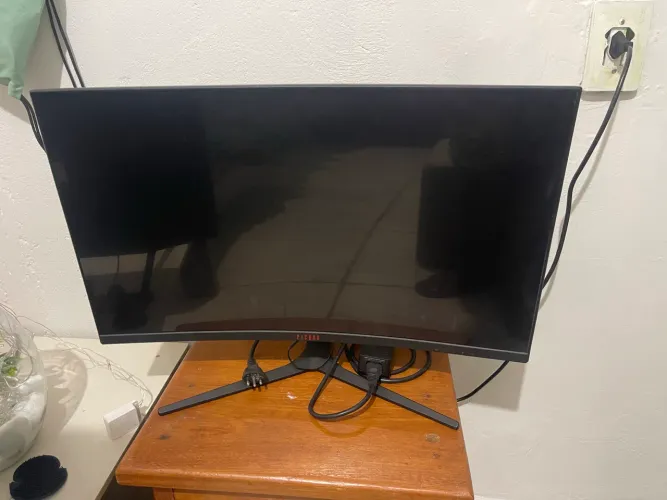 Monitor Pichau Athen V2 27 Polegadas Curvo (Full HD)