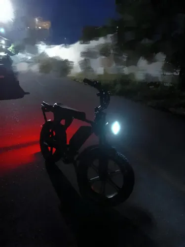 MOTO ELÉTRICA COM PASSAGEIRO + CAPACETE 