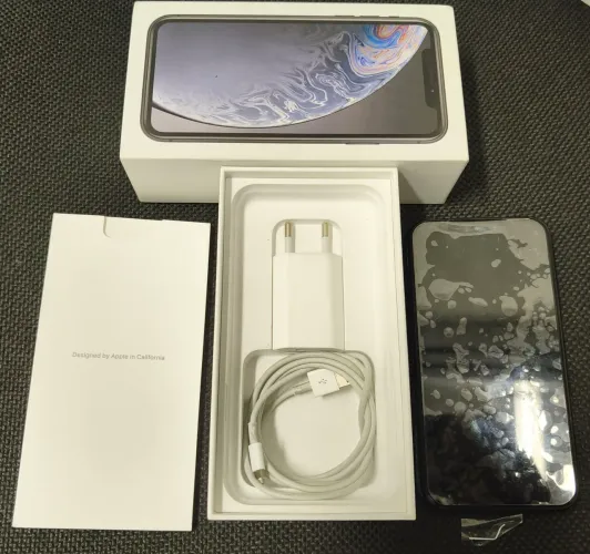 iPhone XR