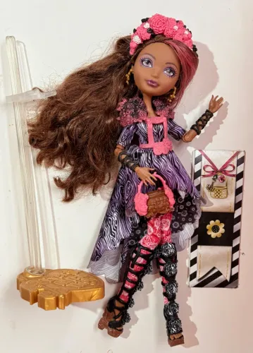 Ever after High - Cedar Hood Spring unsprung