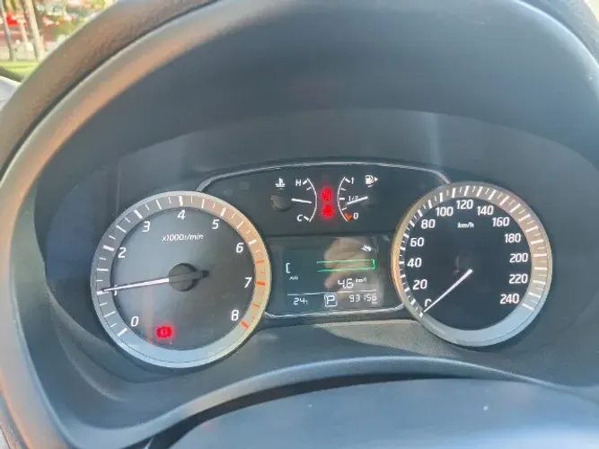 Nissan Sentra SL 2.0/ 2.0 Flex Fuel 16V Aut. 2016