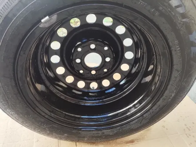 Pneu c/ roda Goodyear EFFICIENTGRIP 175/70 R14 84T