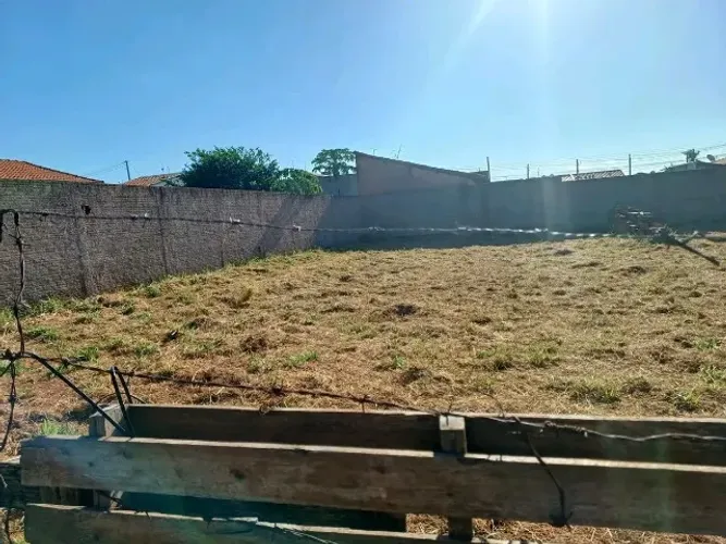 Terreno 250 m²