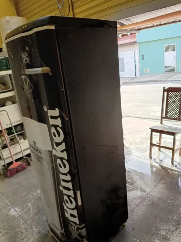 Freezer vertical 203litros