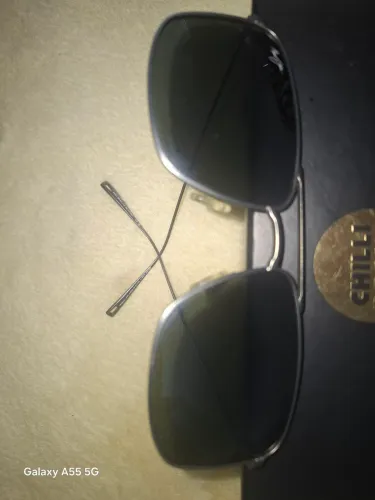 Oculos polarizado original?seminovo?.