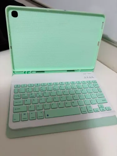 Capa com teclado para tablet S6 lite