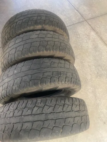 Pneus 265/75 r 16