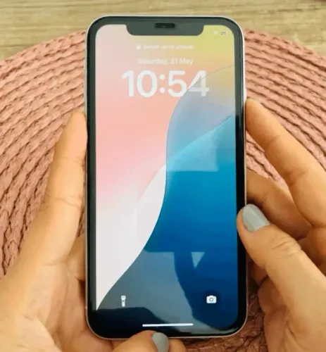iPhone XR - 64GB