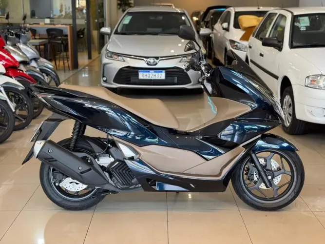 HONDA PCX 160 DLX ABS 2025