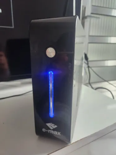 Mini PC Emax - Intel Celeron J1800 | 4 GB RAM | HD 320 GB
