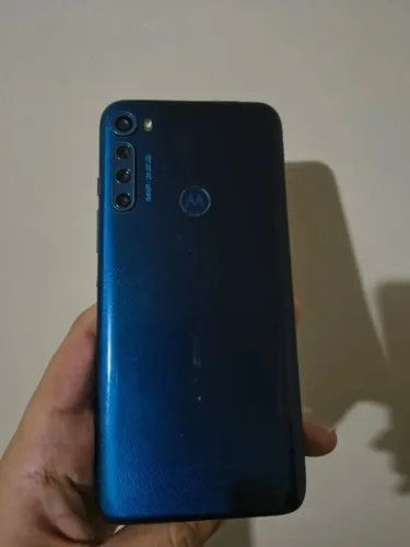 Motorola Moto Fusion, um smartphone com 128GB de Motorola moto fusion de 128gb blue camera