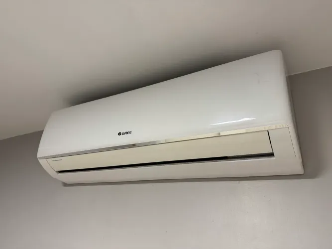 Ar Condicionado 30000 Btus Split Hi Wall Inverter G-Top Auto Gree 220V