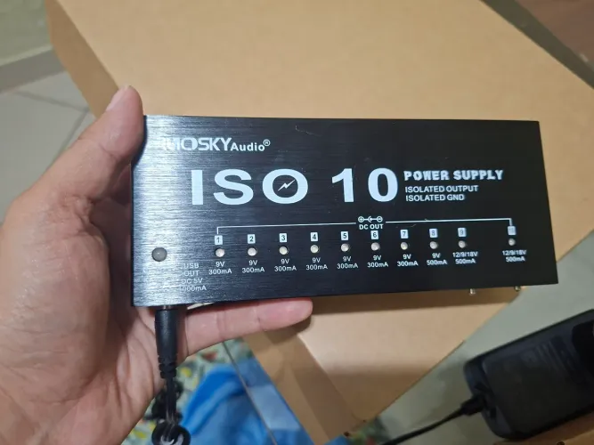 Fonte para pedais mosky isolada
