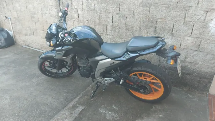 Fz250 16.900