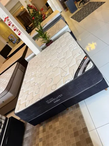 Colchão Queen ORTOBOM LATEX SEMINOVO - Entrego! 
