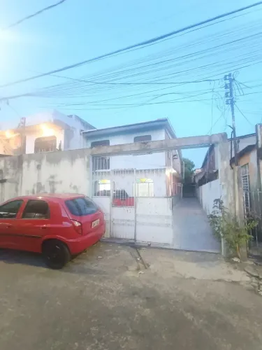 //Casa na Compensa - 3 Qrts - Garagem