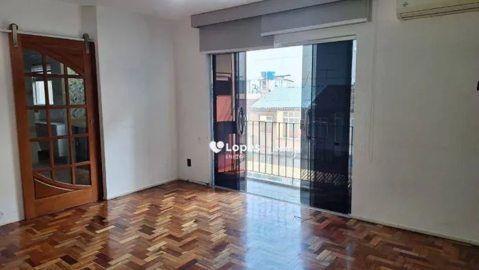 Vendo Vila Isabel Rua Senador Muniz 2 quartos 1 suite e vaga