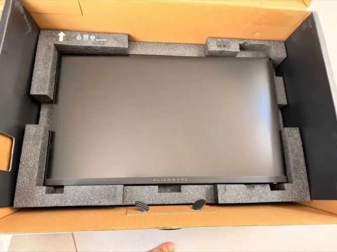 Monitor Alienware aw2724dm, 180hz, Qhd