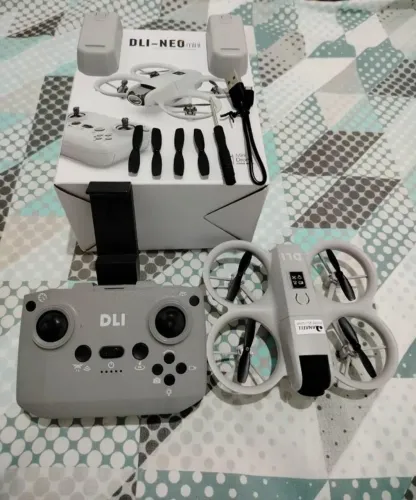 Drone Mini com Camêra HD kit 2 Baterias - infantil iniciante