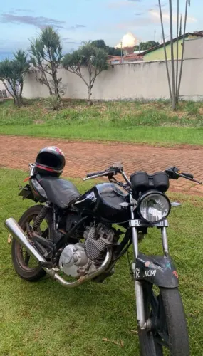 Vendo peças sucata moto Suzuki yes