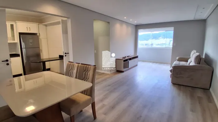 Apartamento,Córrego Grande,03 Dormitórios/01 Suíte
