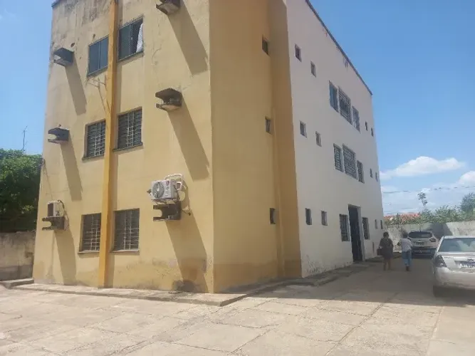 Alugo Apartamento ao lado da UFPI 3 quartos