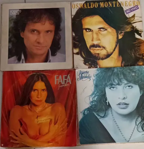 Lote com 4 LPs 30,00