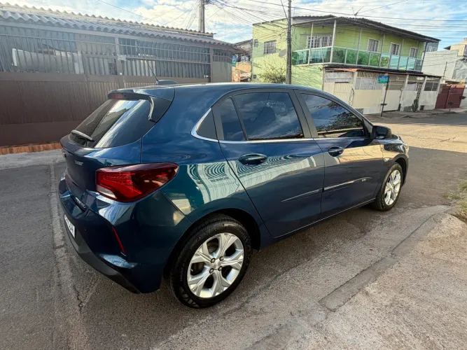 Chevrolet Onix Hatch Premier 1.0 12V TB Flex Aut. 4P 2020