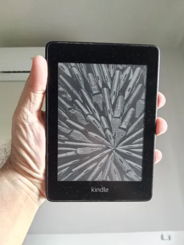 Kindle 10 ano 2020 - super conservado 