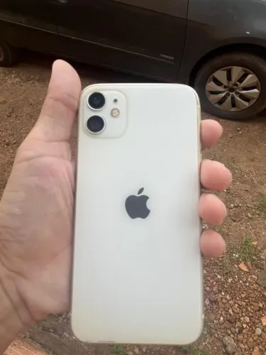 IPHONE 11 126GB
