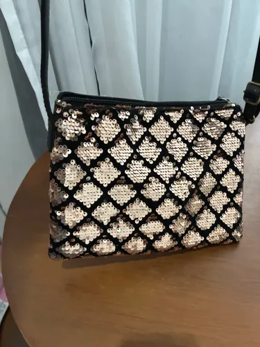 Bolsa com lantejoula
