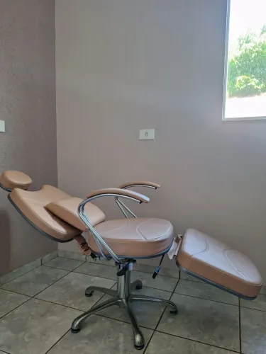 Cadeira retratil para estética/maquiador
