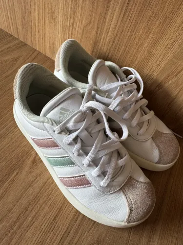 Tênis adidas TAM 30