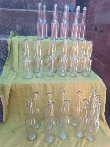 Vendo Garrafinhas de vidro 330ml