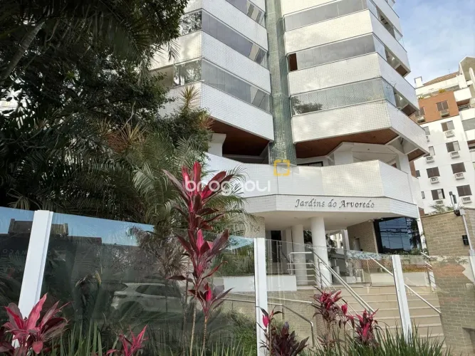Apartamento com 110 m² privativos, 4 dormitórios, vista para o mar e lazer completo, João