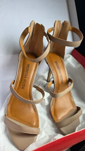 Sandália Morena Rosa nude, salto fino 10 cm, nº 38, nova na caixa