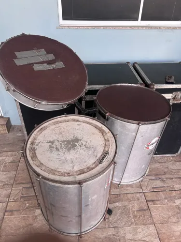 Surdos contemporânea