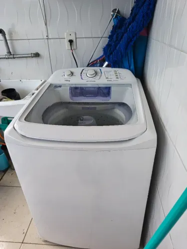 Máquina de lavar Electrolux 16kg