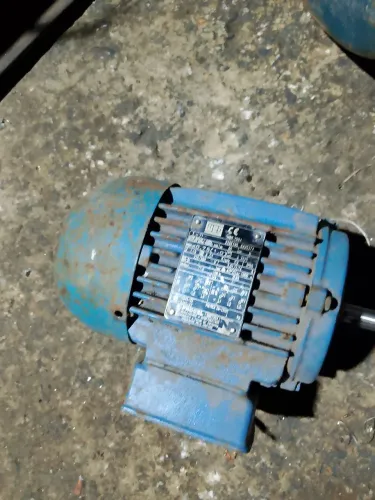 Vendo um motor 1 CV trifásico alta rotação