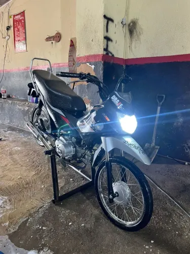 Troco rodas enraiada em rodas pé de galinha! Essas rodas enraiada está em um ótimo estado.