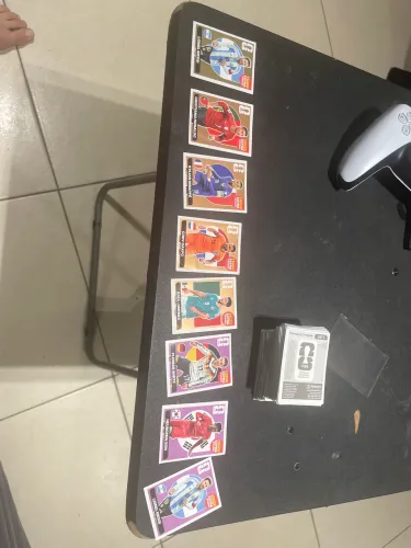 Figurinhas extra sticker legends
